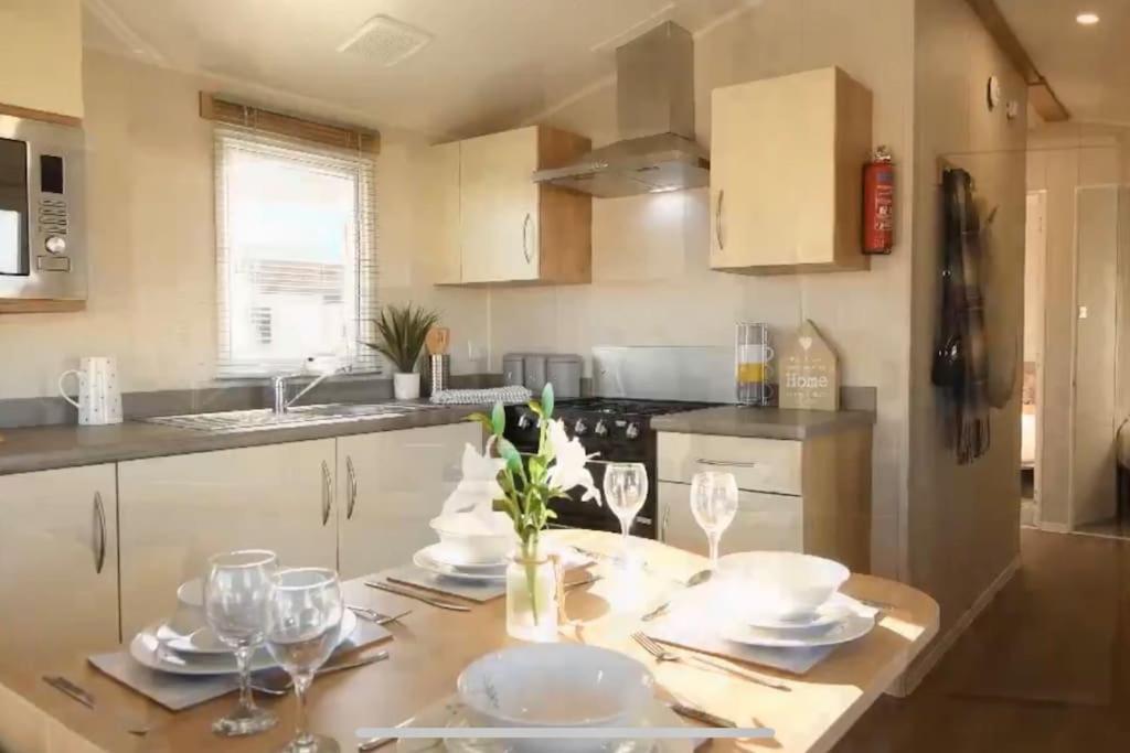 فيلا Scratbyفي Perfect Family Getaway, With Lots Of Facilities! المظهر الخارجي الصورة